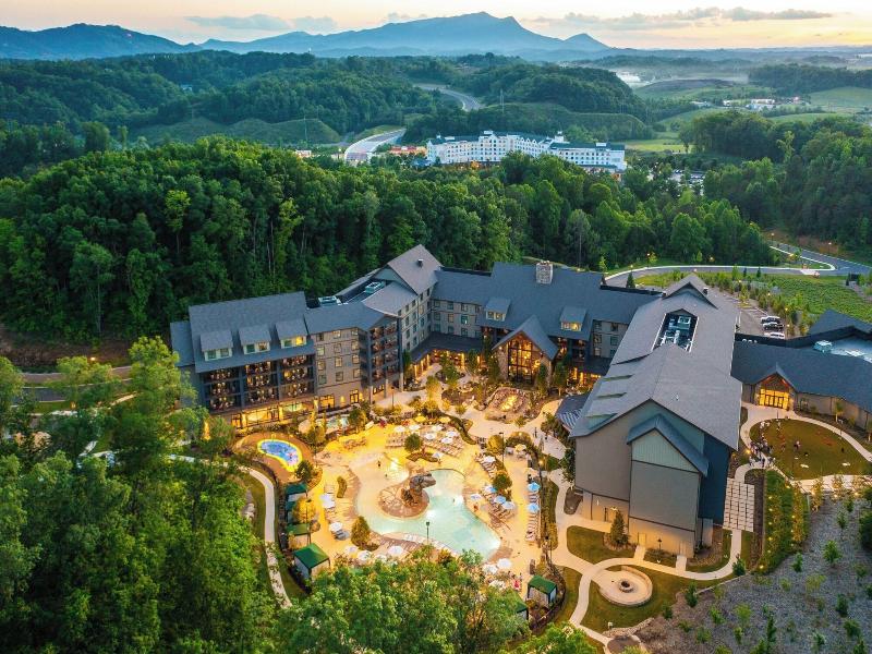 Heartsong Lodge & Resort image