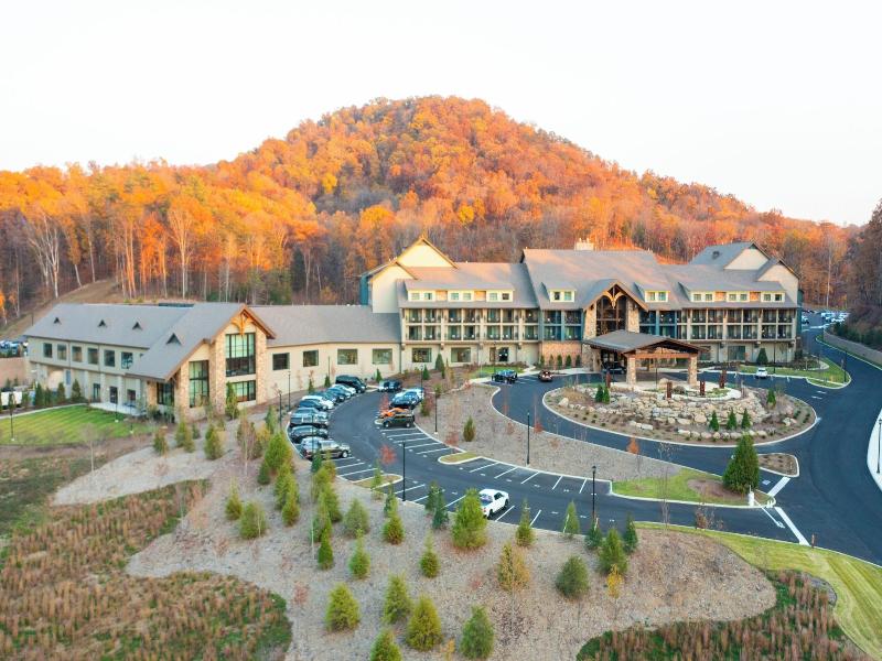 Heartsong Lodge & Resort image