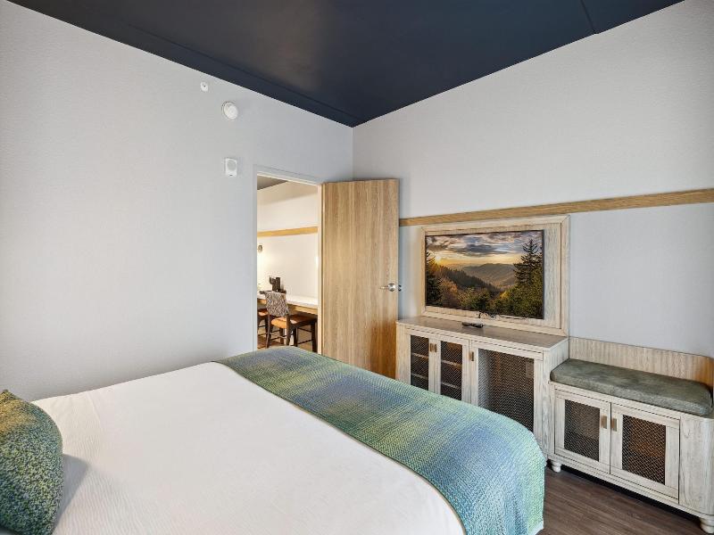 Heartsong Lodge & Resort image