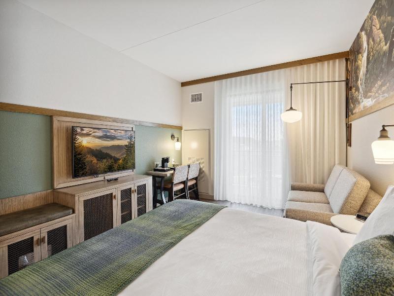 Heartsong Lodge & Resort image