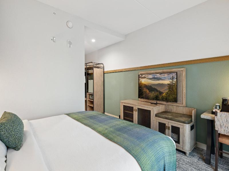 Heartsong Lodge & Resort image