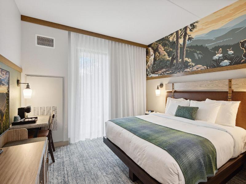 Heartsong Lodge & Resort image