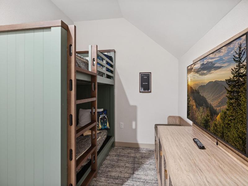 Heartsong Lodge & Resort image