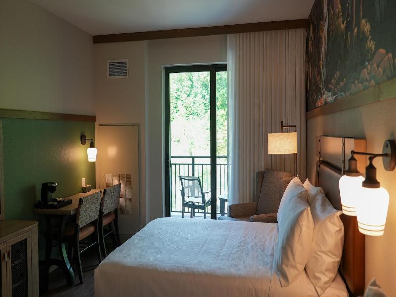 Heartsong Lodge & Resort image