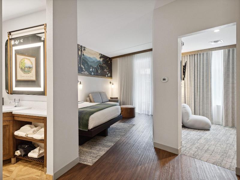 Heartsong Lodge & Resort image