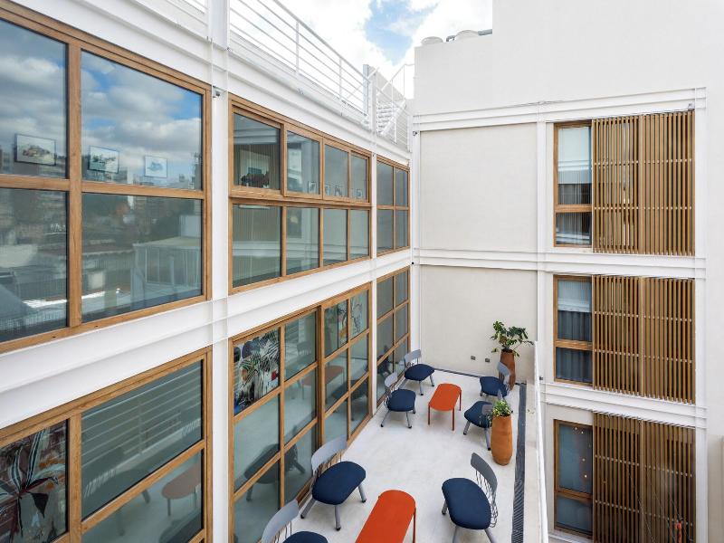 Bromelia Hotel Boutique image