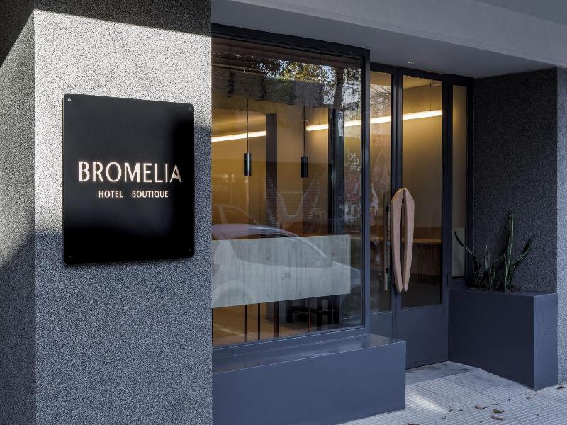 Bromelia Hotel Boutique image