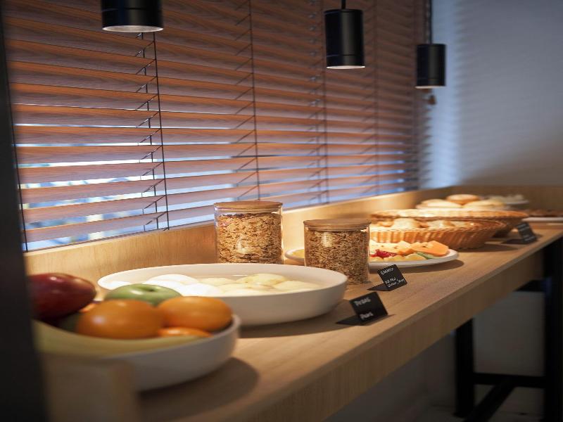 Bromelia Hotel Boutique image