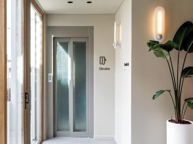 Bromelia Hotel Boutique image