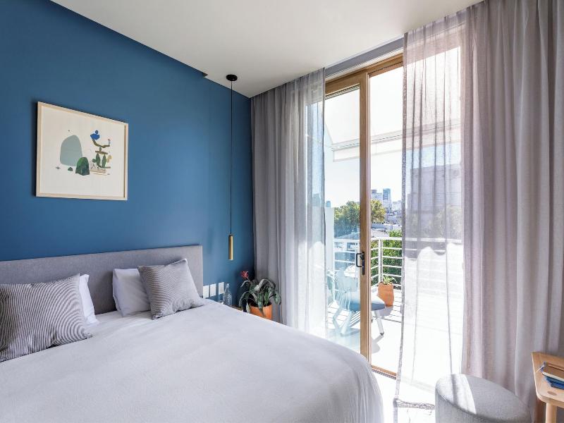 Bromelia Hotel Boutique image