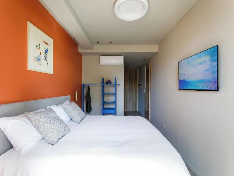 Bromelia Hotel Boutique image