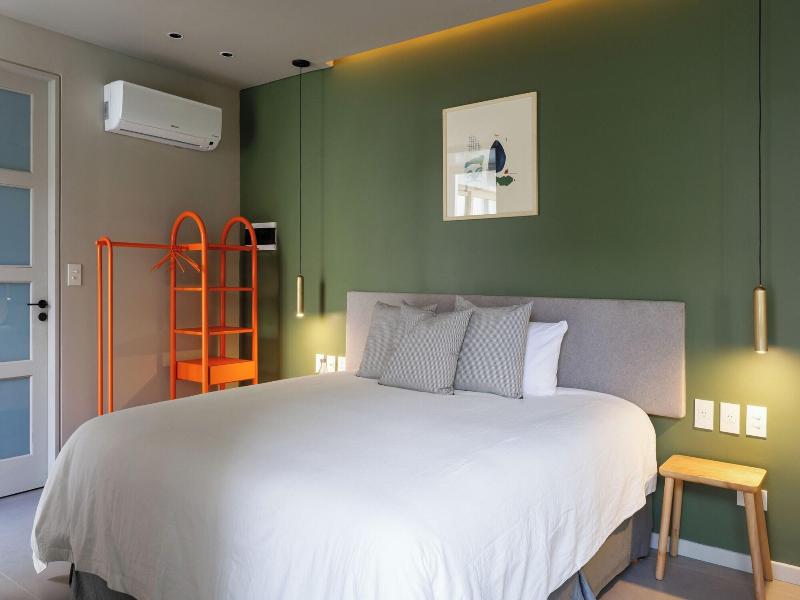 Bromelia Hotel Boutique image