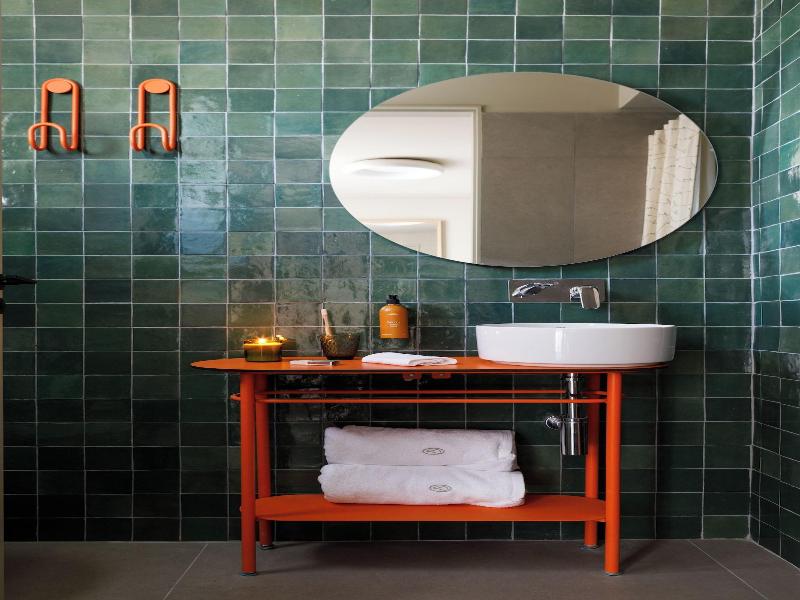 Bromelia Hotel Boutique image