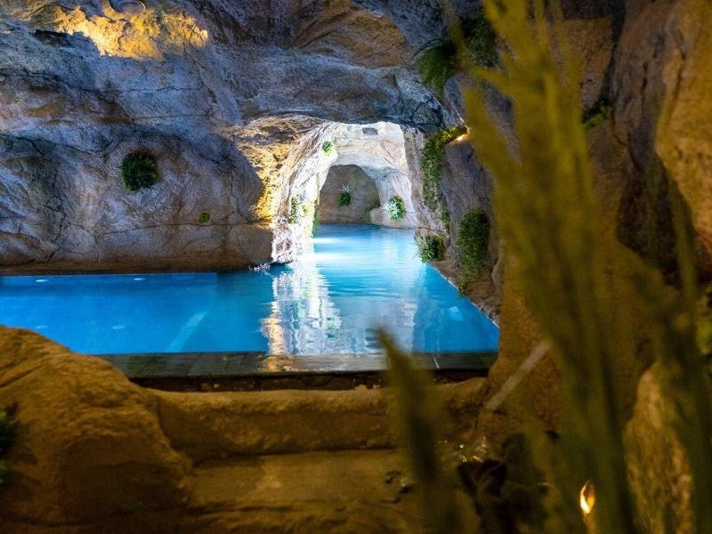 Damare Resort & Spa image