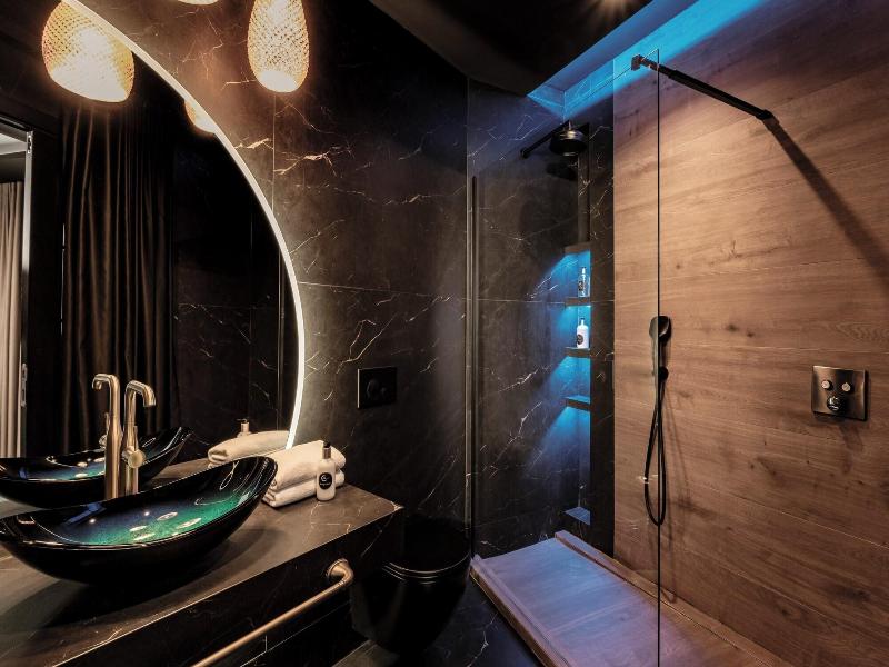 Damare Resort & Spa image