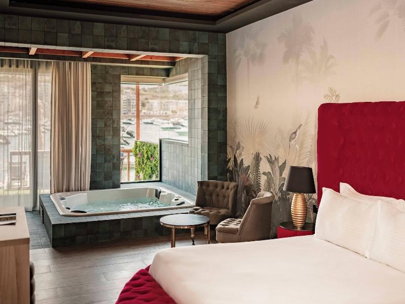 Damare Resort & Spa image
