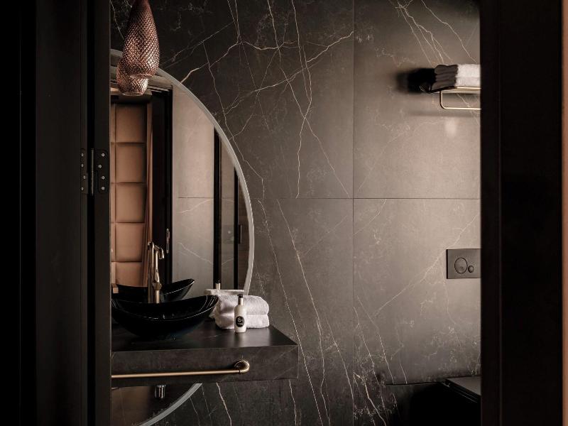 Damare Resort & Spa image