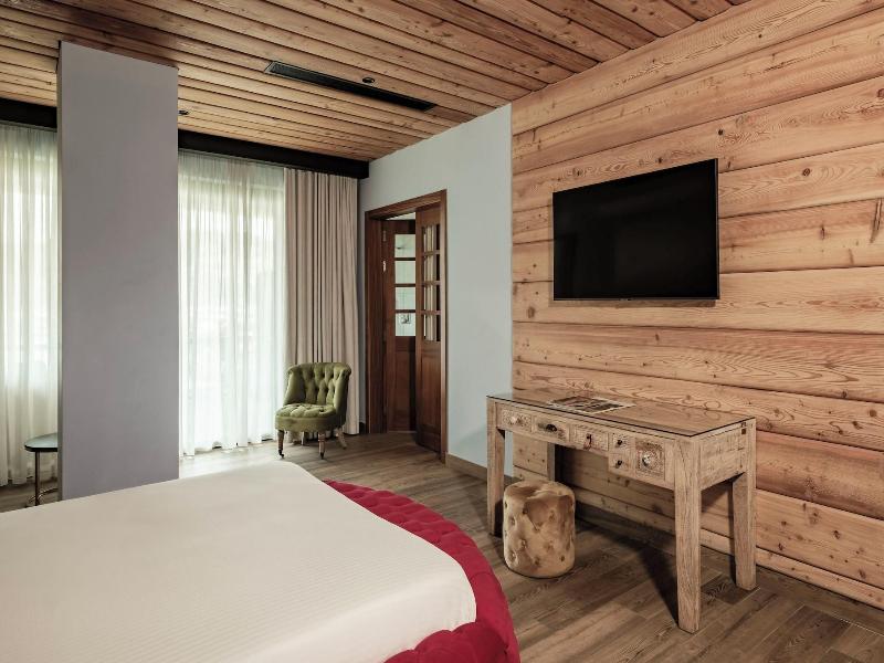 Damare Resort & Spa image