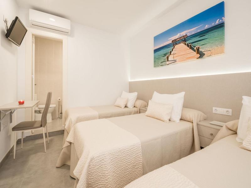 Hostal Romerito image