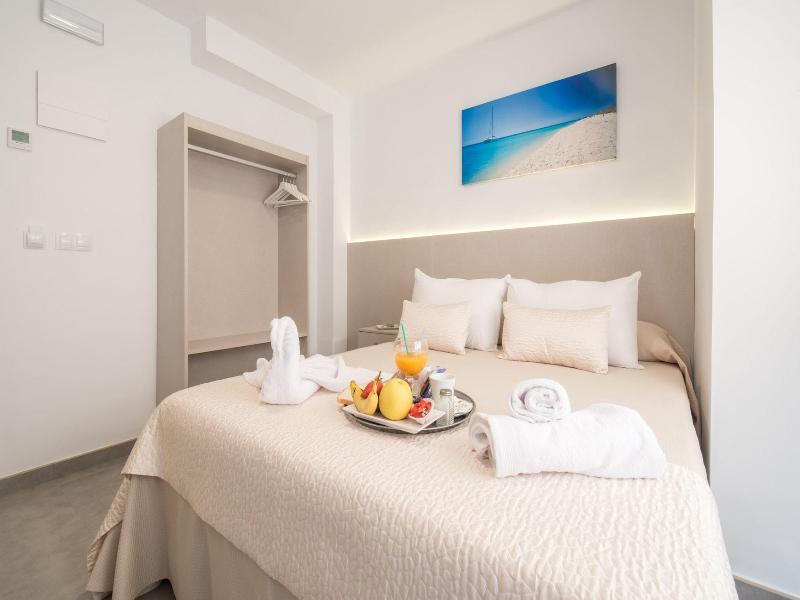 Hostal Romerito image