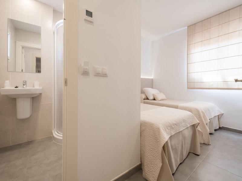 Hostal Romerito image