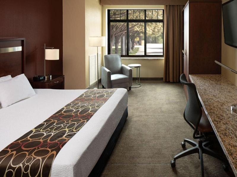 Riverside Casino & Golf Resort image