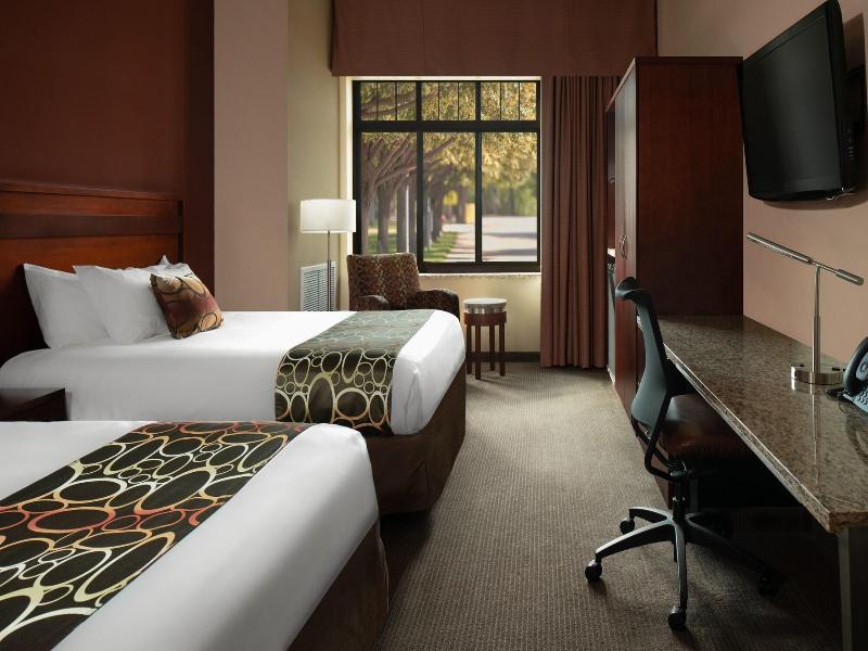 Riverside Casino & Golf Resort image