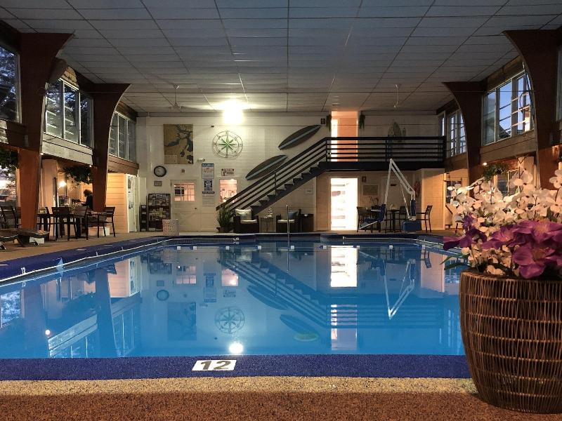 Hyannis Inn image
