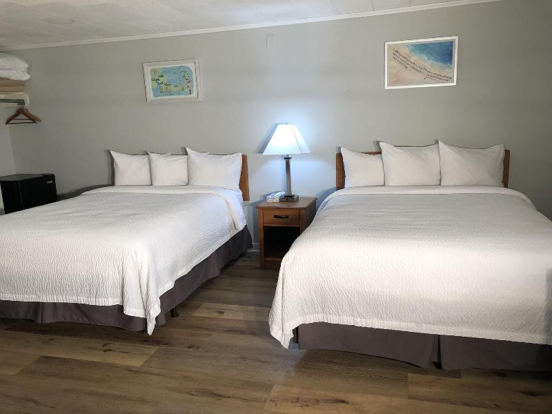 Hyannis Inn image