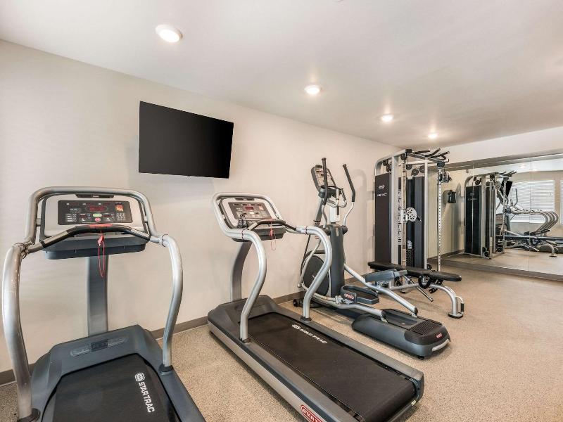 Woodspring Suites Linden image