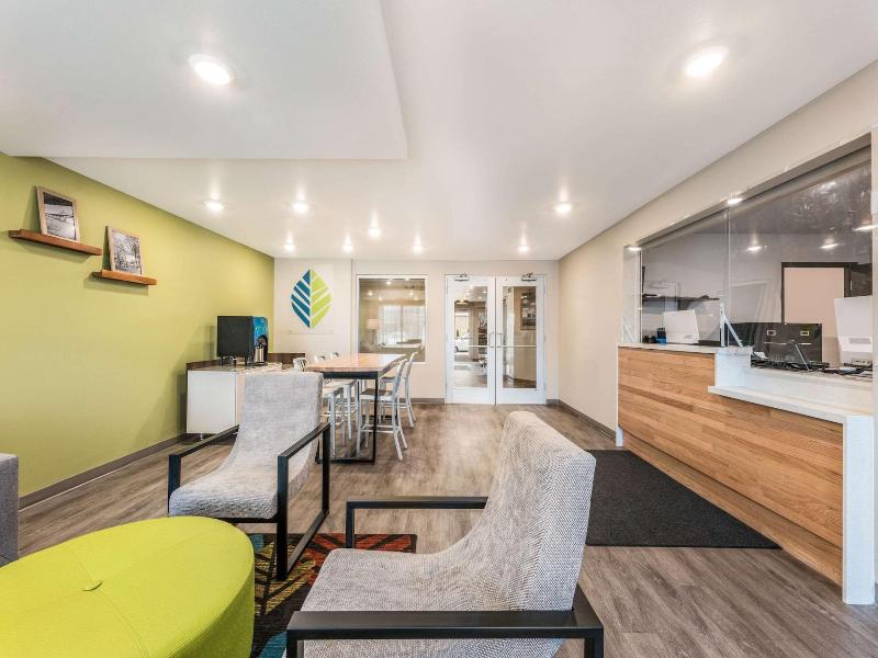 Woodspring Suites Linden image
