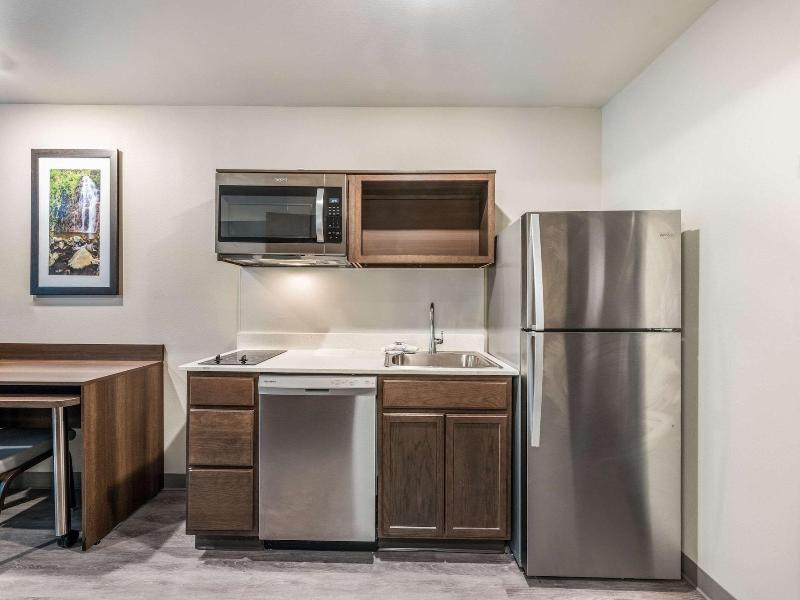 Woodspring Suites Linden image