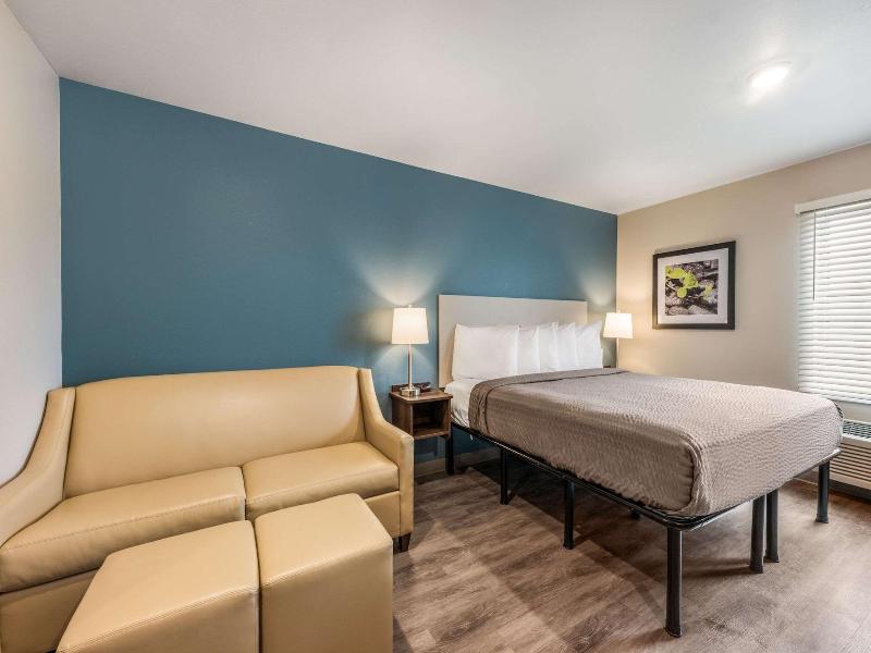 Woodspring Suites Linden image