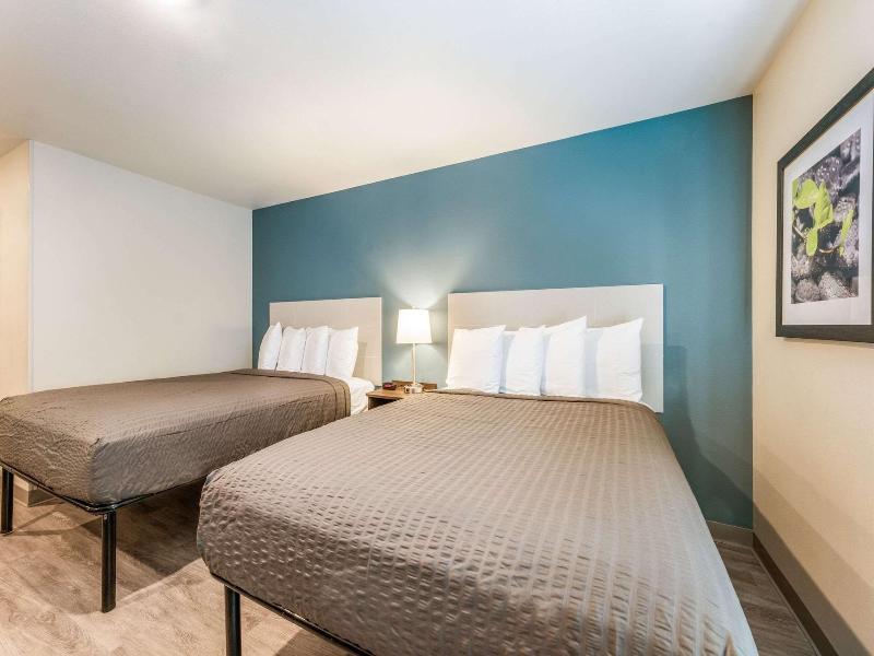 Woodspring Suites Linden image