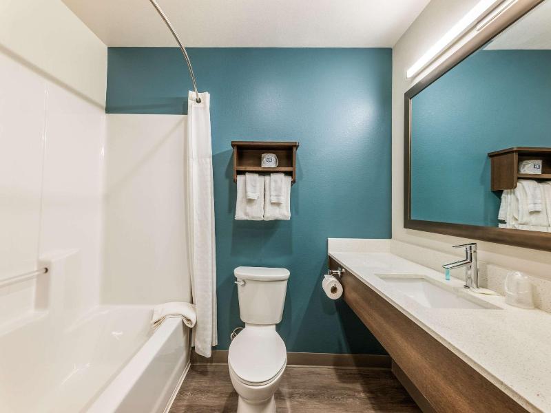 Woodspring Suites Linden image