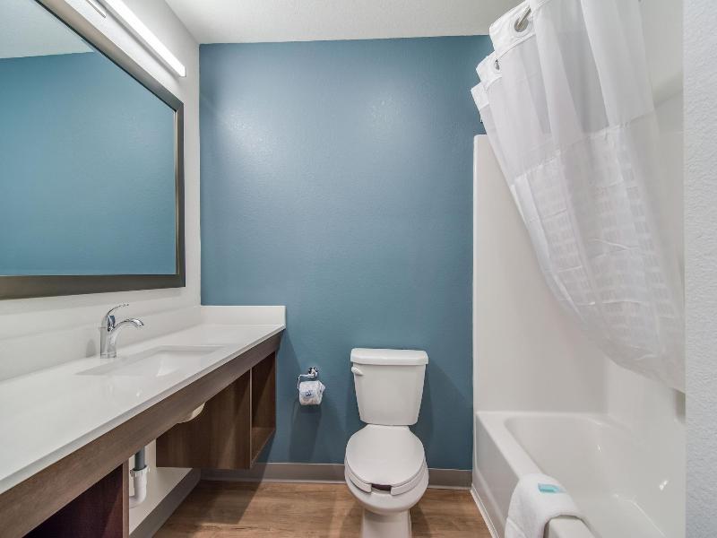 Woodspring Suites Linden image