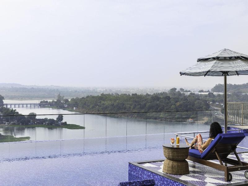 Taj Lakefront Bhopal image