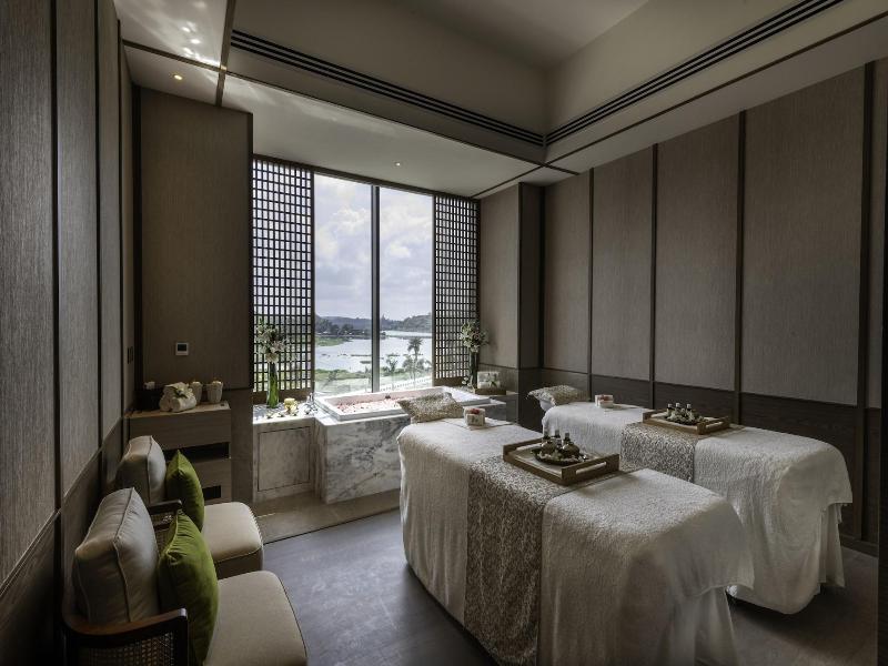 Taj Lakefront Bhopal image