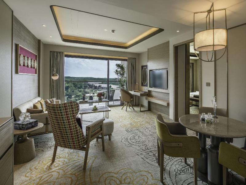 Taj Lakefront Bhopal image