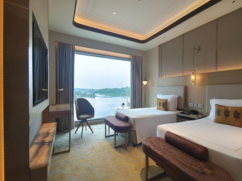 Taj Lakefront Bhopal image