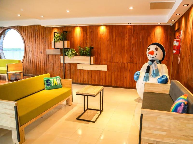 Hotel Ecomax image