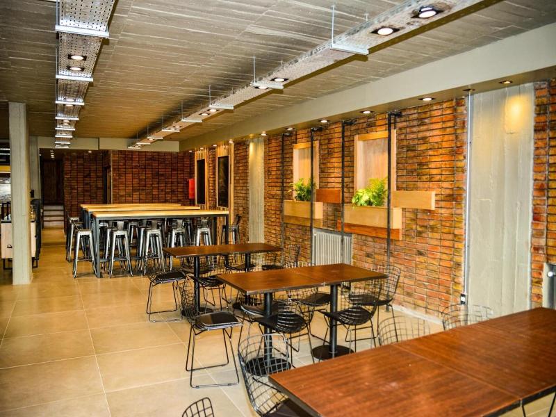 Hotel Ecomax image
