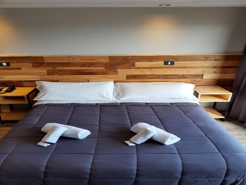 Hotel Ecomax image