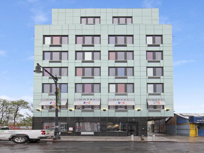Hotel 365 Bronx image