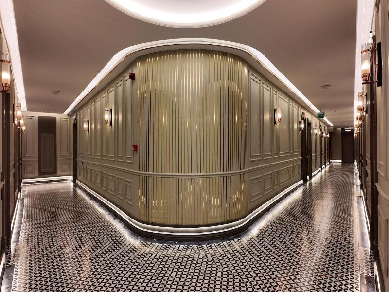 Lala Grand Hotel image