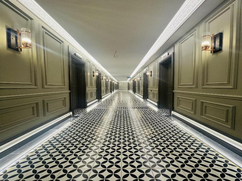 Lala Grand Hotel image