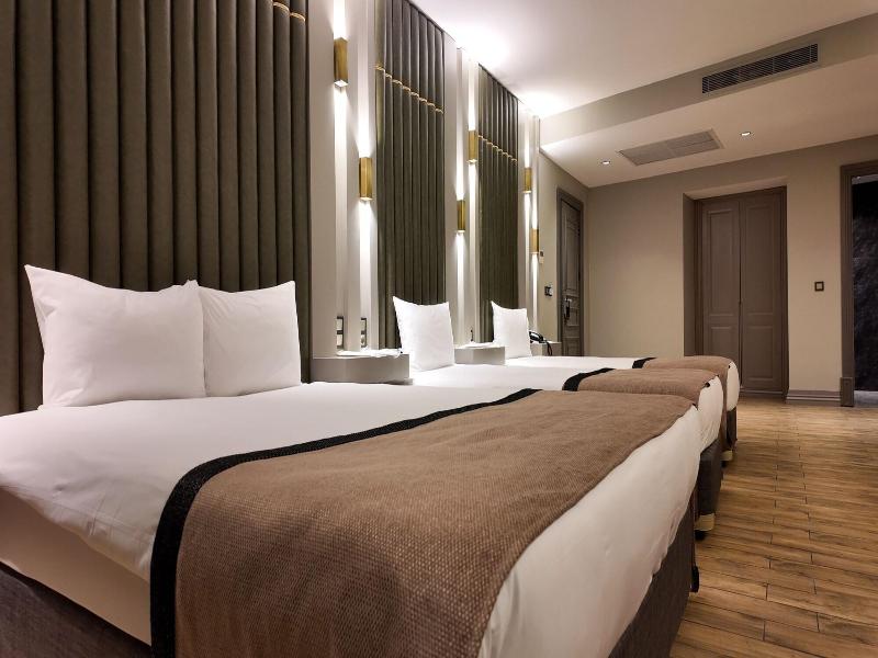 Lala Grand Hotel image