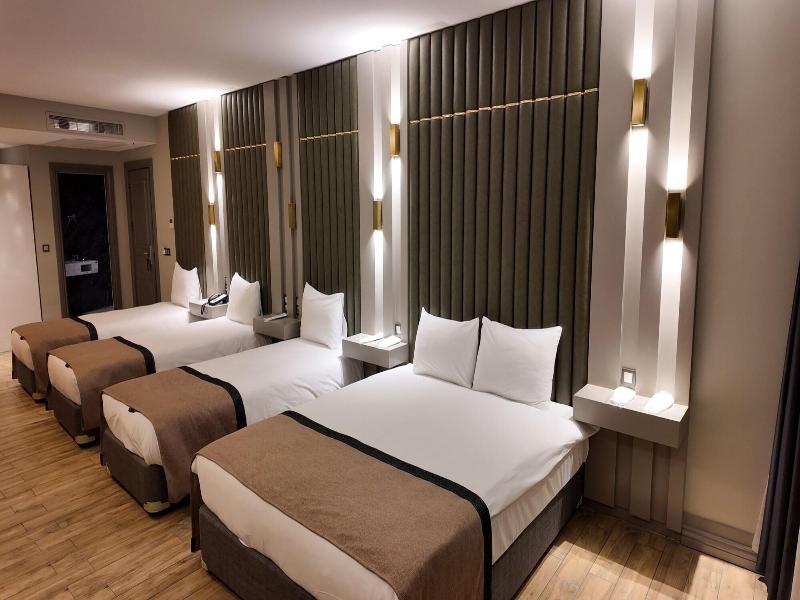 Lala Grand Hotel image