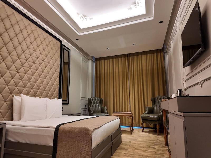 Lala Grand Hotel image
