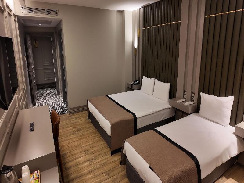 Lala Grand Hotel image